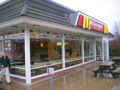 McDonald_s_Drive-Thru,_Kirkcaldy_(Main_Entrance_and_interior)_-_geograph.org.uk_-_721301